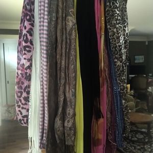 Scarves 20 for $20 🎁